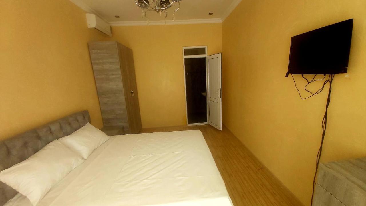 Hotel Zura Palace Квариати Екстериор снимка
